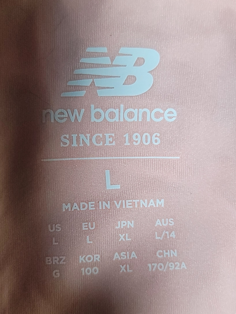 0903. NWOTs ~ New Balance ~ Light Weight ~ Peach ~ Large - Picture 3 of 8